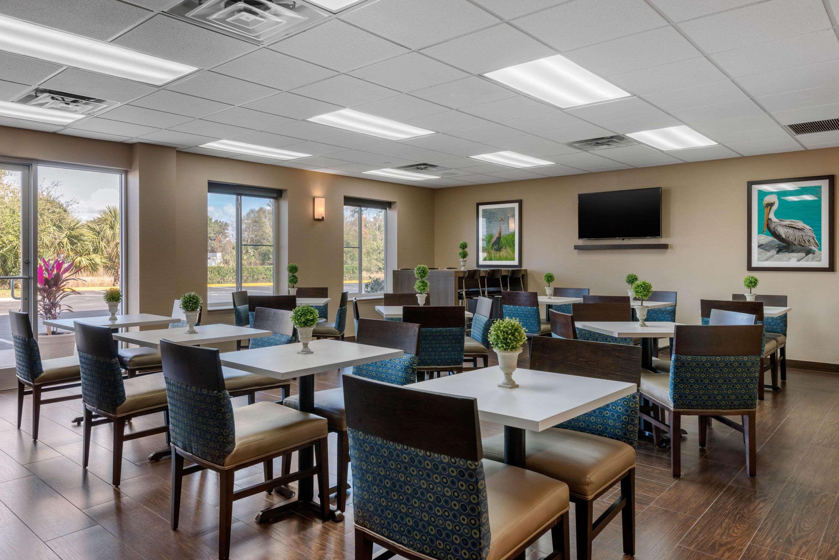 Comfort Inn & Suites Wildwood - The Villages Exterior photo