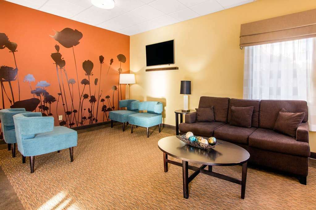 Comfort Inn & Suites Wildwood - The Villages Interior photo